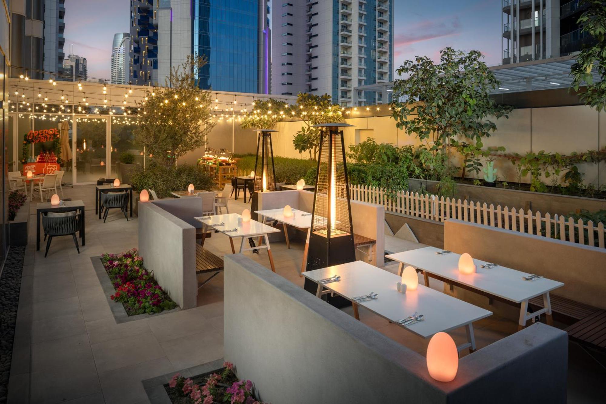 Staybridge Suites Dubai Business Bay By Ihg Exterior photo